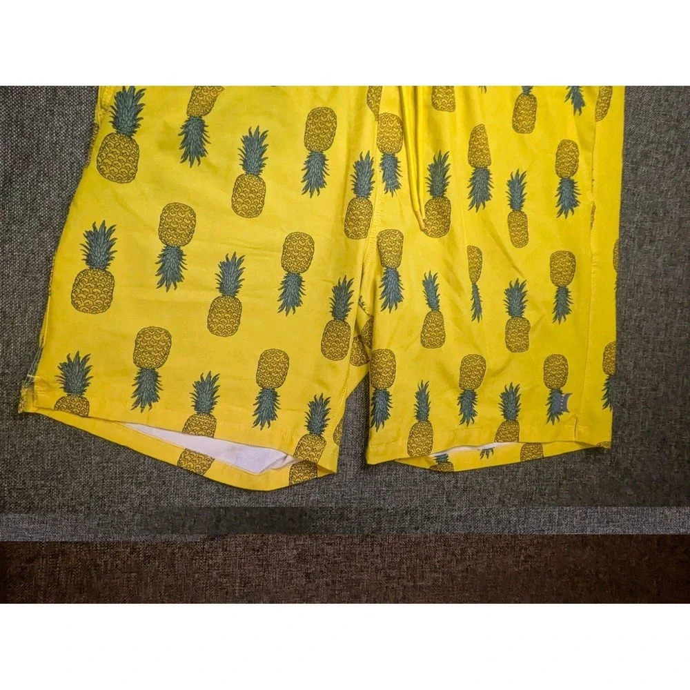 Hurley Men's Swim Board Shorts Size XL Trunks Yellow Pineapple Logo Pattern